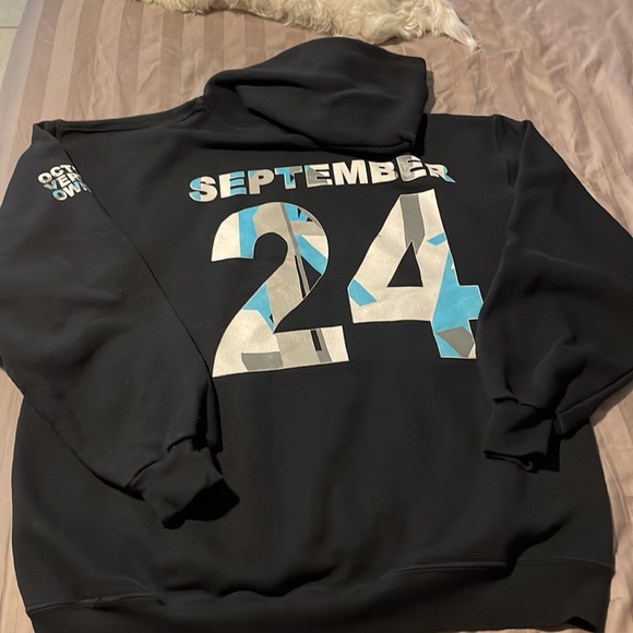 Sz L October’s Very Own black hoodie missing head lace - Picture 3 of 3